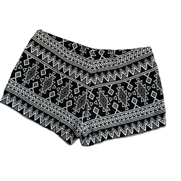 Billabong Black & White Textured Aztec Print High Waist Shorts Size Small - Picture 5 of 13
